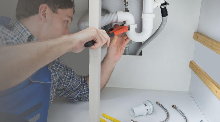 Professional tankless water heater installation in Defiance, MO